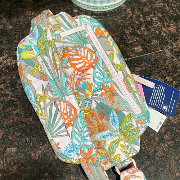 NWT Vera Bradley Utility Sling Backpack - Picture 3 of 4